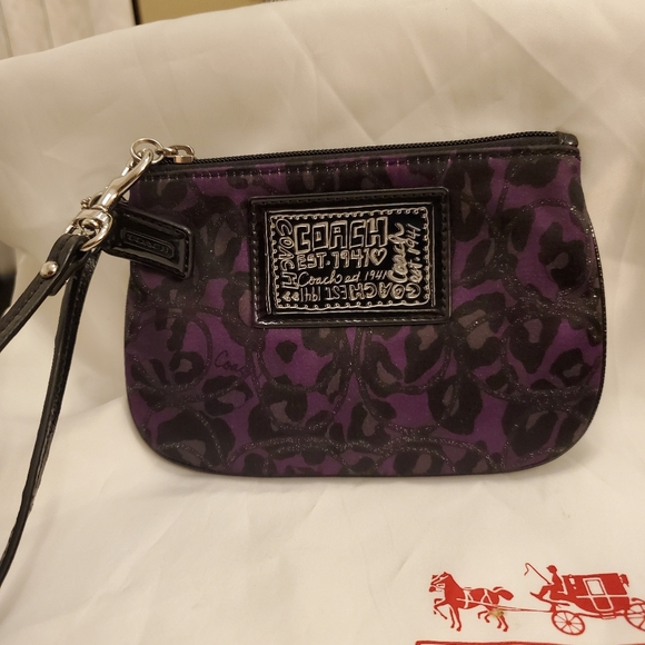 Coach Wristlet - Picture 1 of 4